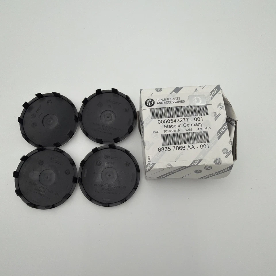 4 COPRIMOZZO ALFA ROMEO GIULIA STELVIO ORIGINALI CERCHI IN LEGA NUOVI 50543277 - Imagen 4 de 4