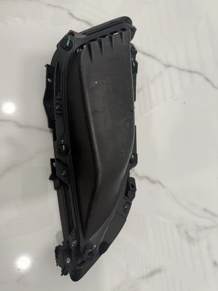 英菲尼迪 Q60 IPL 雾灯删除边框格栅装饰原始设备制造商黑色 2014-2015 年右 — 第 4/4 张图片