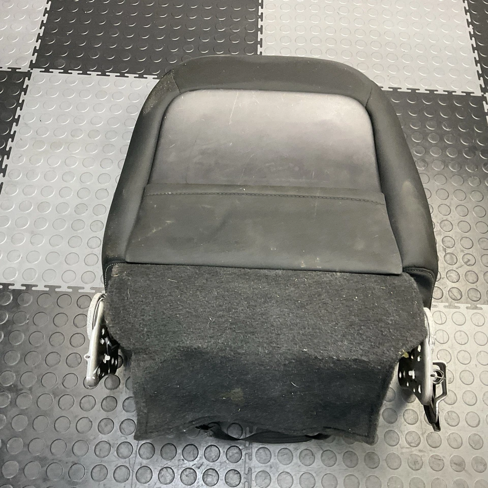 Cojín de asiento superior del lado del pasajero delantero derecho Nissan Altima 2014-2018 OEM Foto 2 de 4