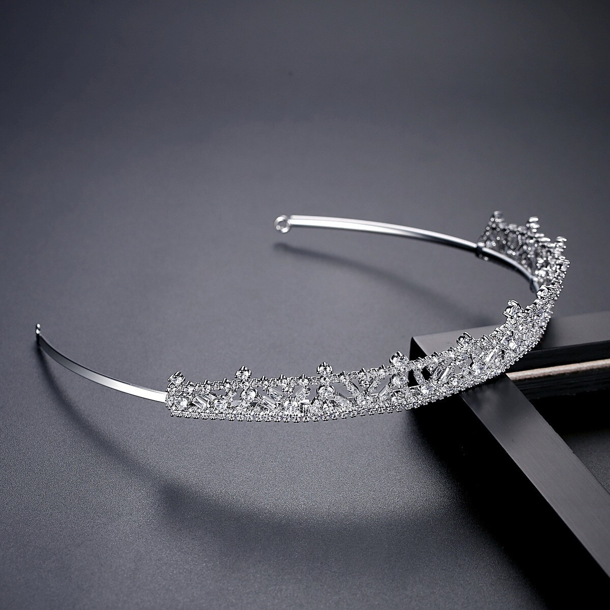 Simple AAA CZ Cubic Zirconia Tiara Crown For Adult Girl 