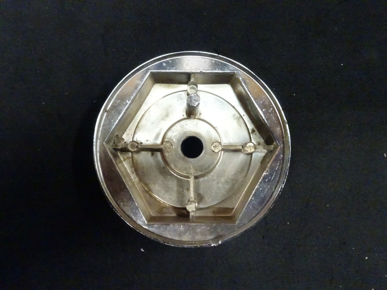 MANGELS CUSTOM WIRE WHEEL CENTER CAP BOLT ON eBay