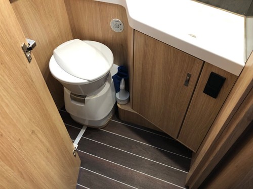wohnmobil gebraucht: Knaus SKY TI, Platinum Selection, 700MEG - Bild 21 von 23