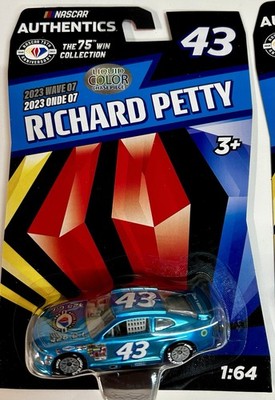 NASCAR Authentics 2023 Wave 7 Richard Petty Liquid Color Chase