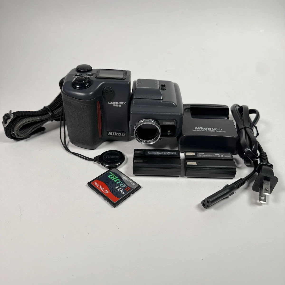 Nikon COOLPIX 995 Digital Cameras for Sale | Shop New & Used