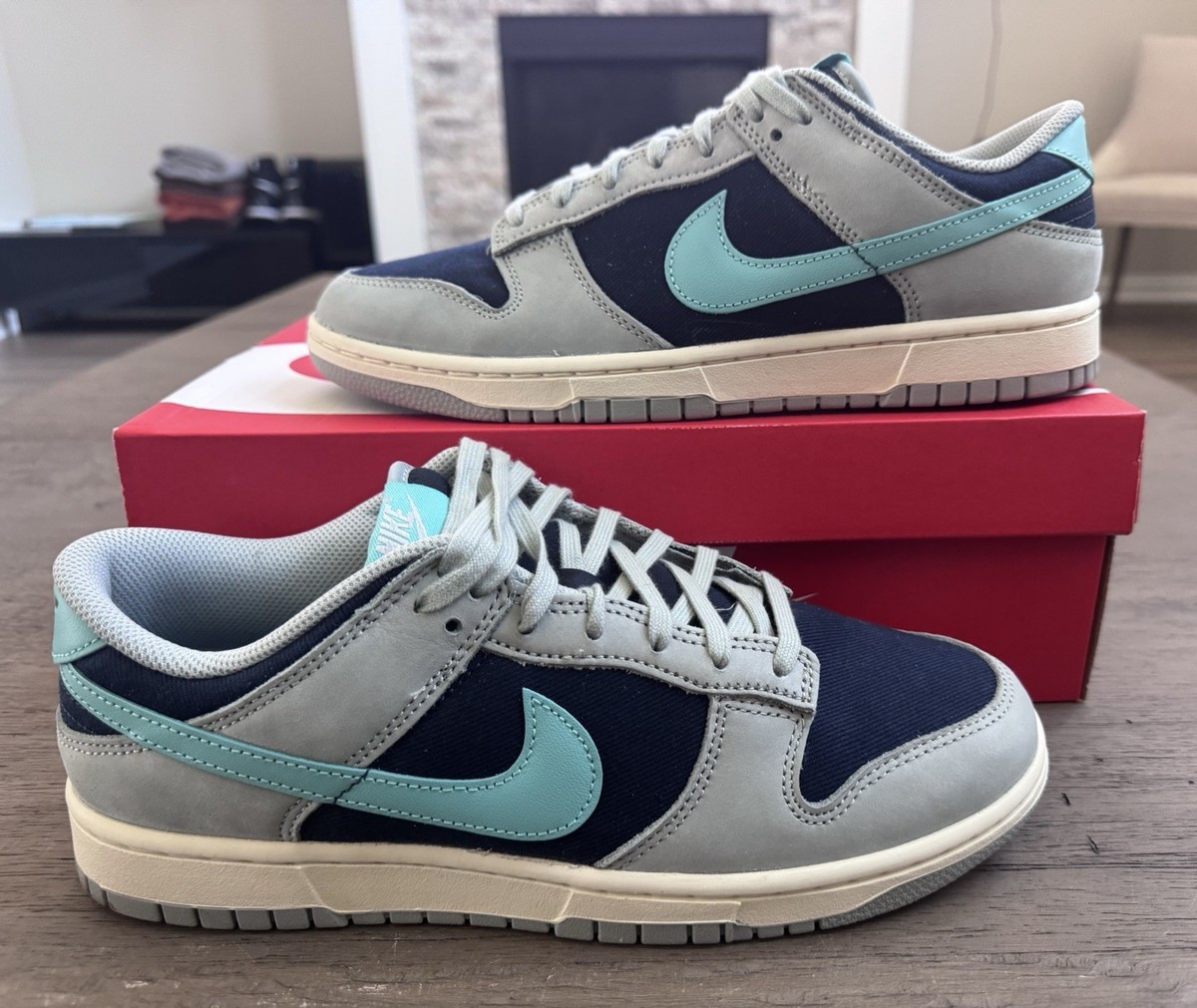 Nike Dunk Premium Low Dark Obsidian Green Frost FB8895-001  display picture 2