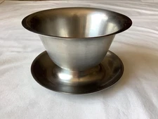 Vintage VOLLRATH #6206 Stainless Gravy/Sauce/Dip Bowl/Server w/Attached Plate