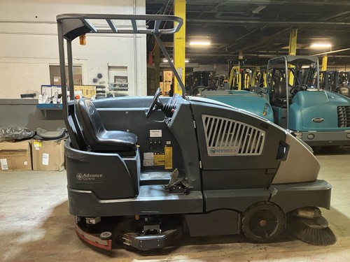 2021 Advance CS7000 Sweeper Scrubber Hybrid 1345 Hours