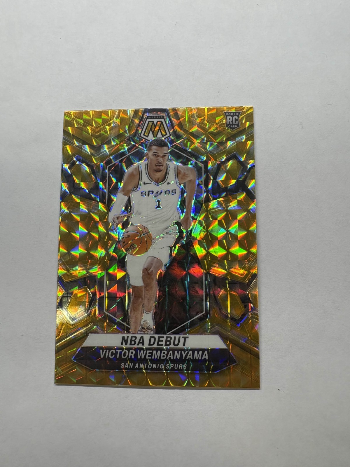 2023-24 Panini Mosaic NBA Debut Victor Wembanyama #257 Reactive Yellow Mosaic RC