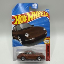 Hot Wheels 2026 Case D '96 Porsche Carrera Brown - International Card 98