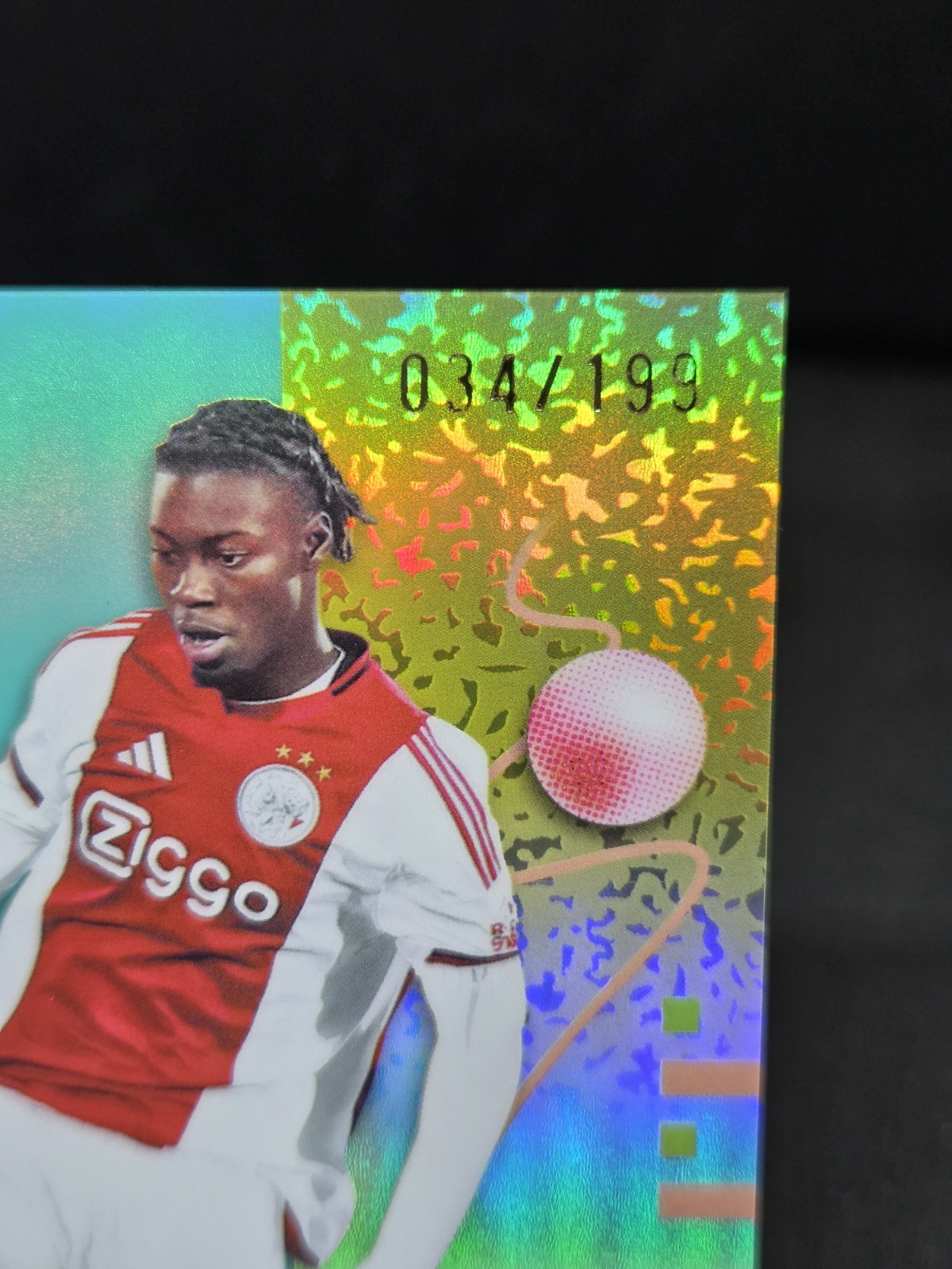 2025-26 Topps Finest UEFA-Don-Angelo Konadu RC Auto Aqua Refractor /199 Ajax view 2