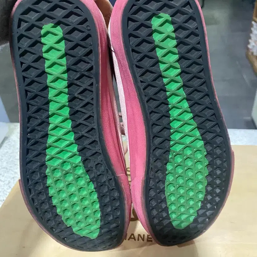 Vans Old Skool Pink Suede Sneakers thumbnail 3