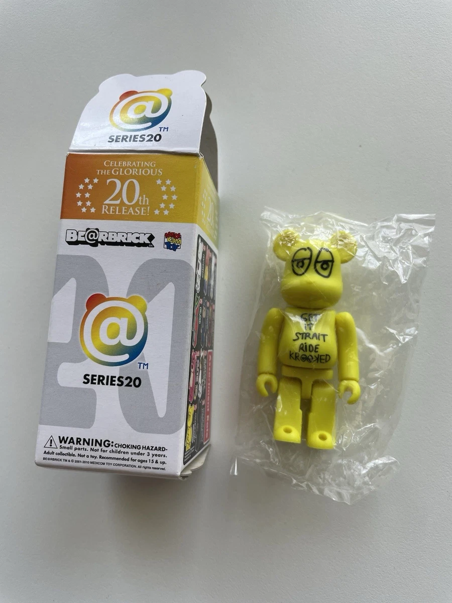 Preços baixos em Bearbrick figuras de ação de vinil: Grife e