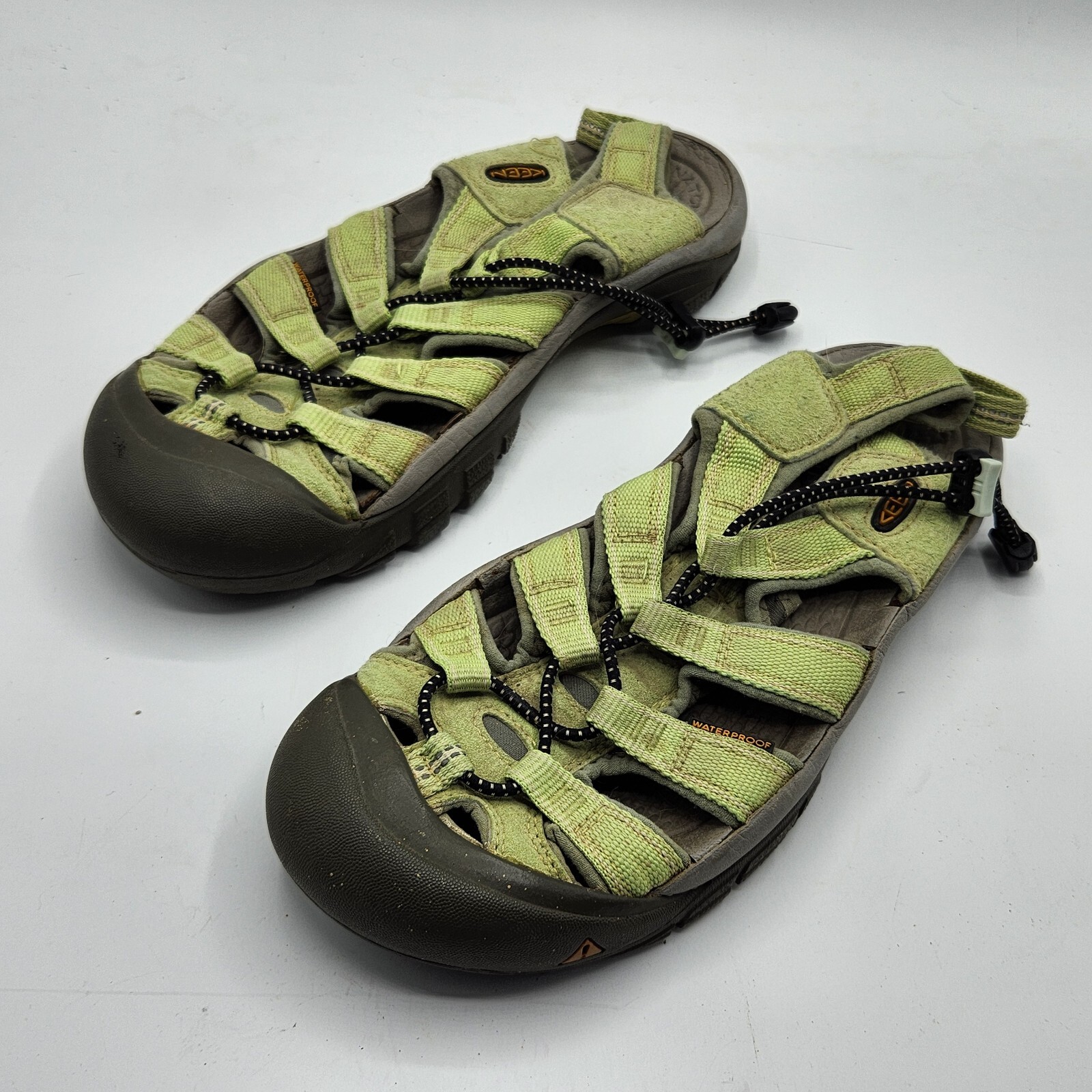 Scarpe da trekking acquatiche Keen taglia 8