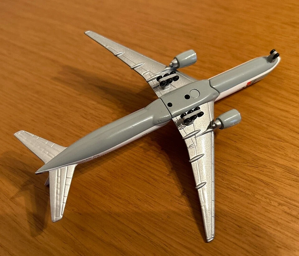 Aereo di linea Boeing 777-346  - JAL - Fabbri - 1/460 - Immagine 3 di 4