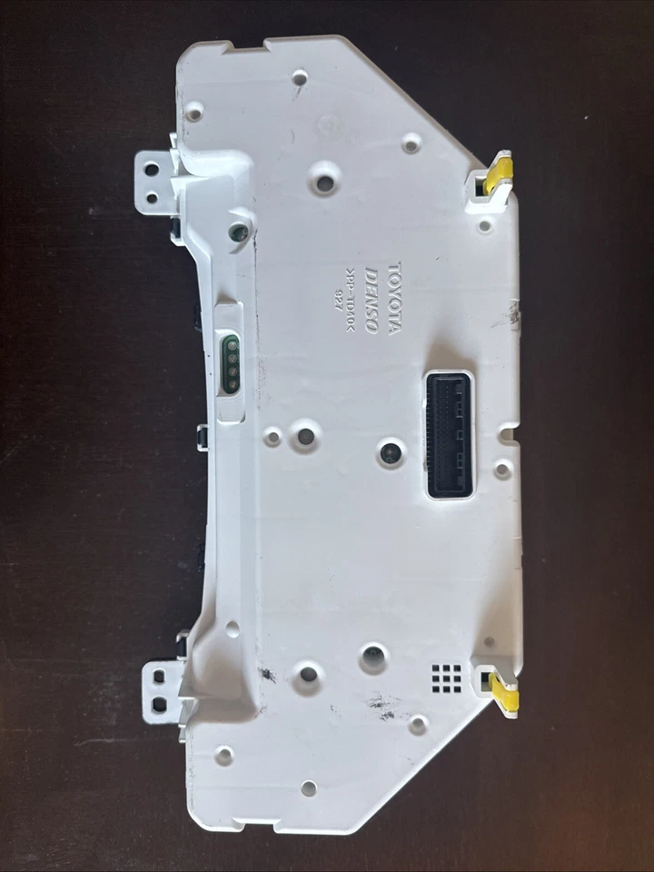 Cuadro de instrumentos cabezal velocímetro Lexus CT200H 83800-76010 2011-2012 medidores Foto 2 de 3