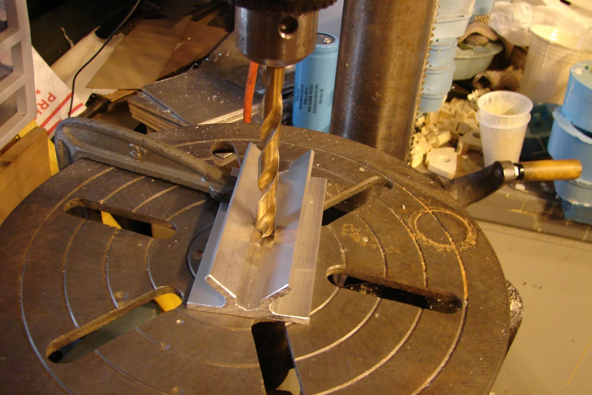V Jig Self Centering Angle Block Guide for Drilling Round Pipe and