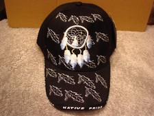 DREAMCATCHER AND FEATHERS NATIVE PRIDE BASEBALL CAP  BLACK 