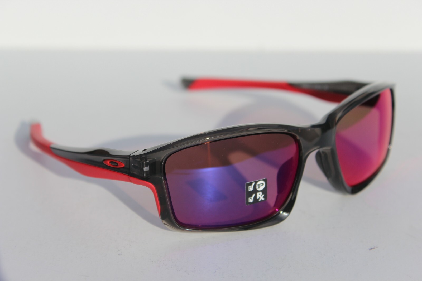 OAKLEY Chainlink POLARIZED Sunglasses Grey Smoke/OO Red Iridium NEW  OO9247-10 – Biblioteca Nacional de Angola