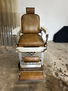 Vintage Barber Chair, Berninghaus Hercules Model, Cincinnati, Made in USA