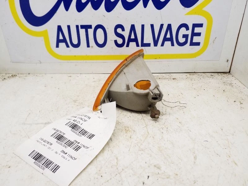 Passenger Corner/Park Light Park Lamp-turn Signal Fits 87-96 CORSICA 92530 - Image 2 of 2