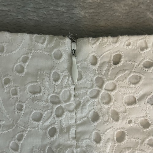 Talbots White Eyelet Pencil Skirt Womens 16W Slit Classic Coastal Country Club - Picture 6 of 7