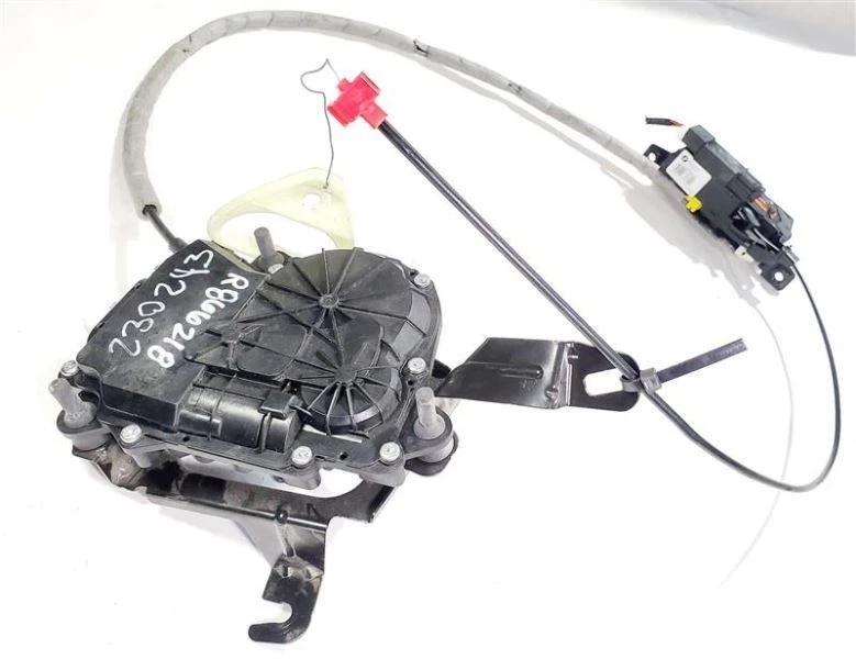 Conjunto de actuador de cerradura de puerta de escotilla OEM 2016 BMW 328I GT  Foto 3 de 4