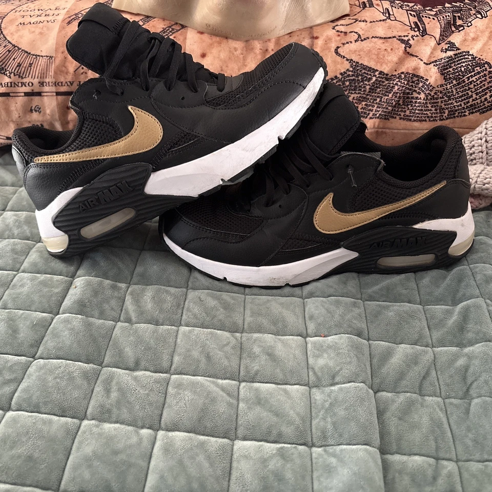 Nike Women's Tennis Shoe Air Max Excee Casual Size 10 Black Gold DH1088 - Image 2 of 4