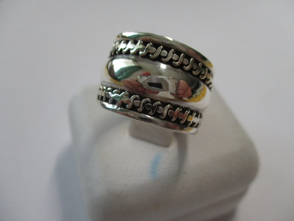 Vintage style Sterling Silver wide band ring heavy duty size 9