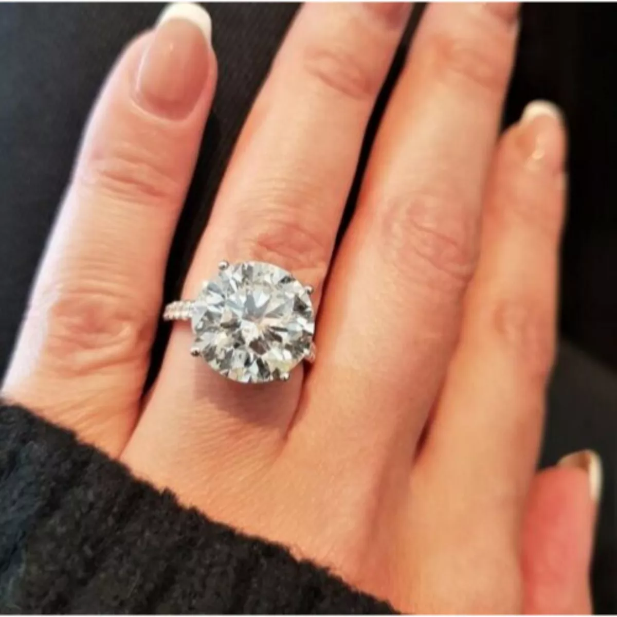 Size Does Matter: The Biggest and Best Celebrity Engagement Rings |  Entertainment Tonight