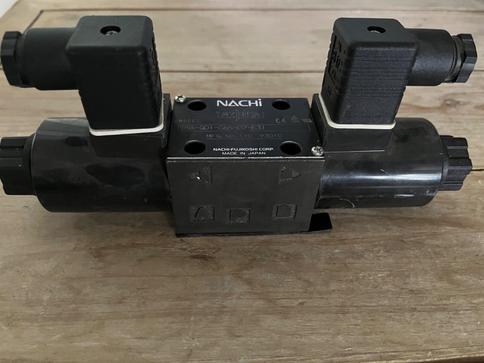 NACHI SAG01C6D2E31 Hydraulic directional valve 24vdc eBay