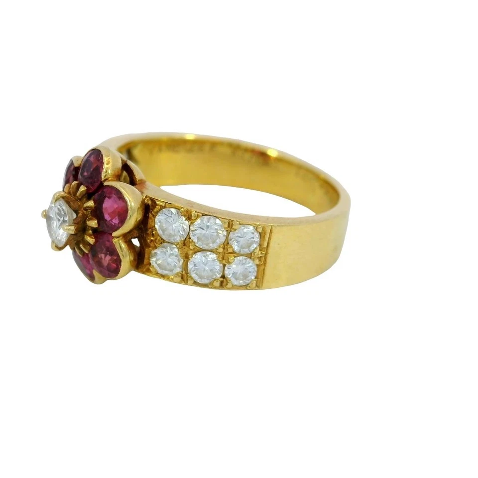 Anillo Van Cleef Rubí Diamante Racimo Flor Oro Amarillo 18K Talla 5.25 Foto 4 de 4