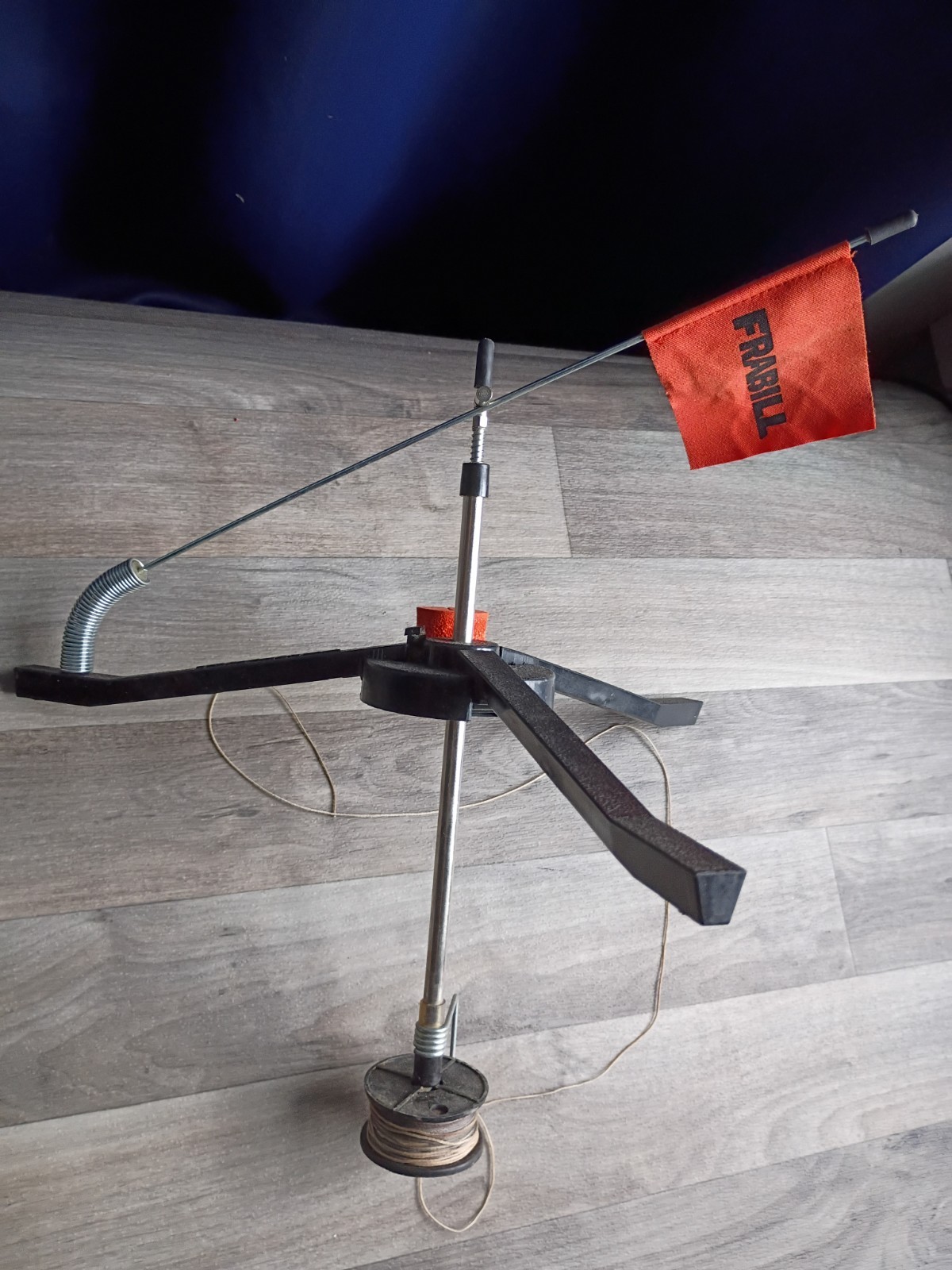 FRABILL ICE FISHING TIP UP TRI FOLD Discontinued 