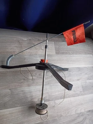 FRABILL ICE FISHING TIP UP TRI FOLD Discontinued - Image 1 of 4