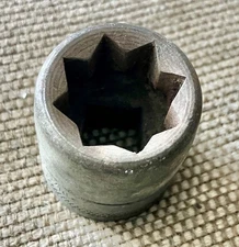 Vintage S-K Tools 8 Point 1/2" Drive 11/16" Socket 40106 - USA