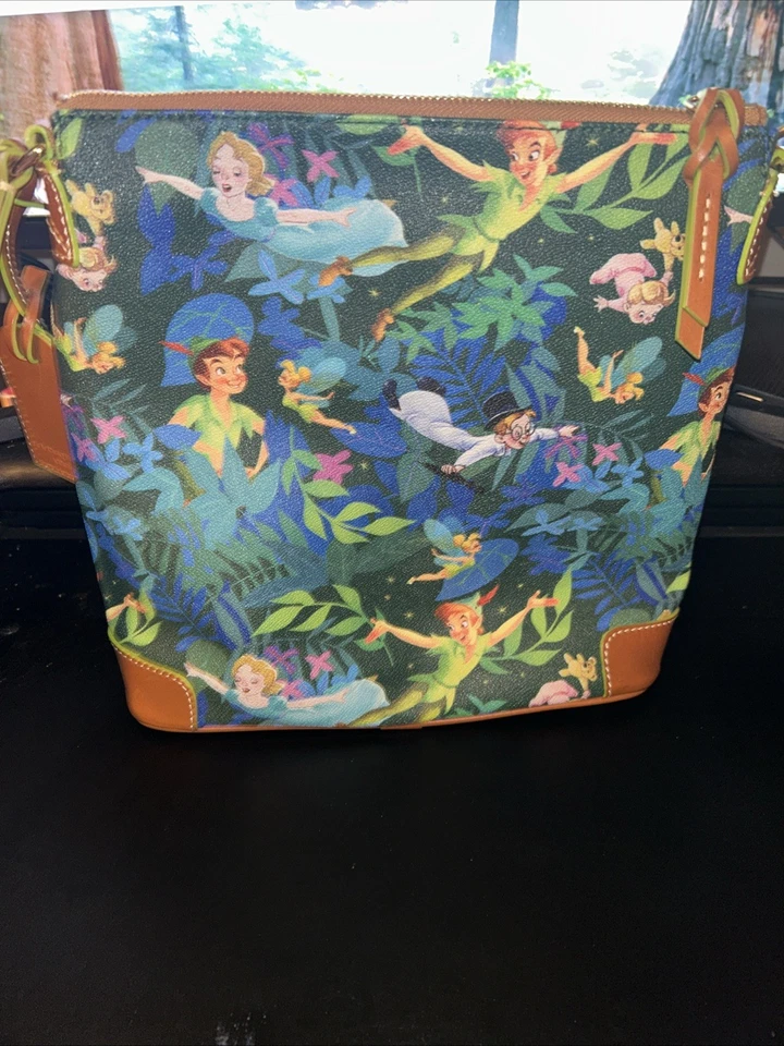 Bolso Bandolera Dooney & Bourke Disney Peter Pan *usado pero en excelente estado* Foto 2 de 4