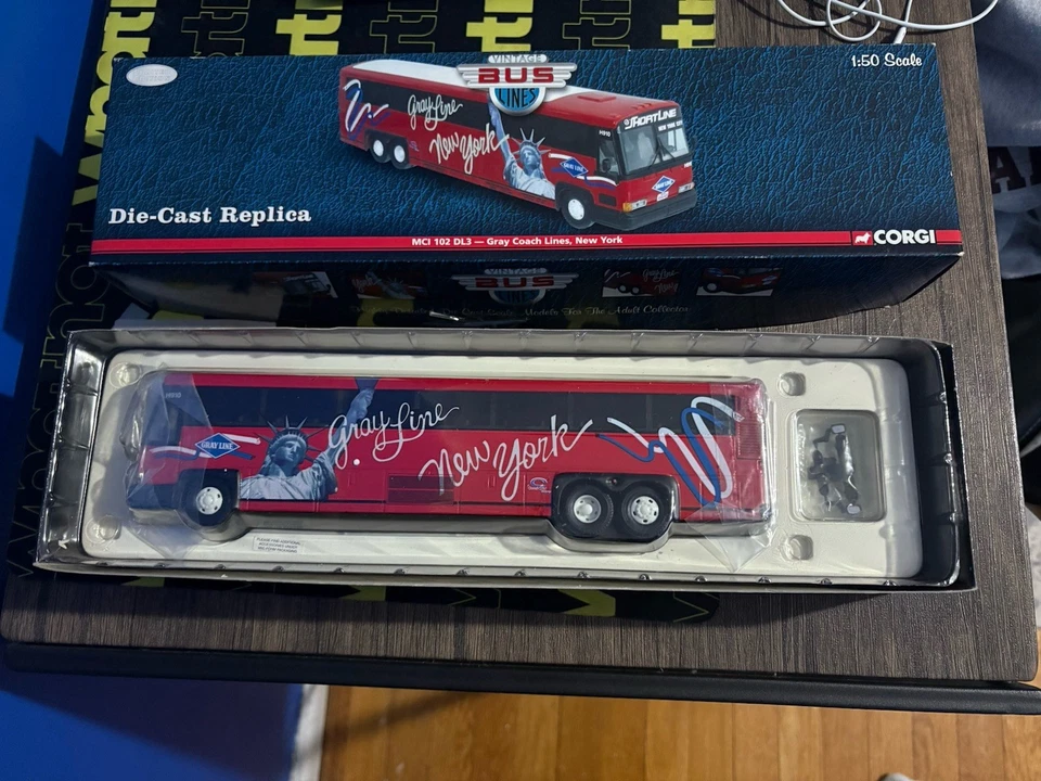 Corgi 1/50 Gray Line New York City Bus New In Box - Image 2 of 4