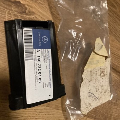 Original Mercedes C W202 Abdeckung Türfangband Türscharnier A2107300016