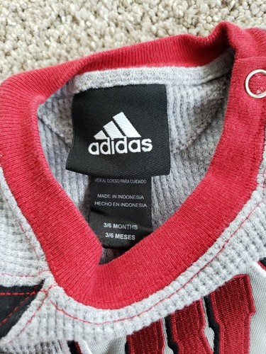 Body bambino NCAA Wisconsin Badgers Adidas grigio manica lunga taglia 3/6 mesi - Foto 4 di 5