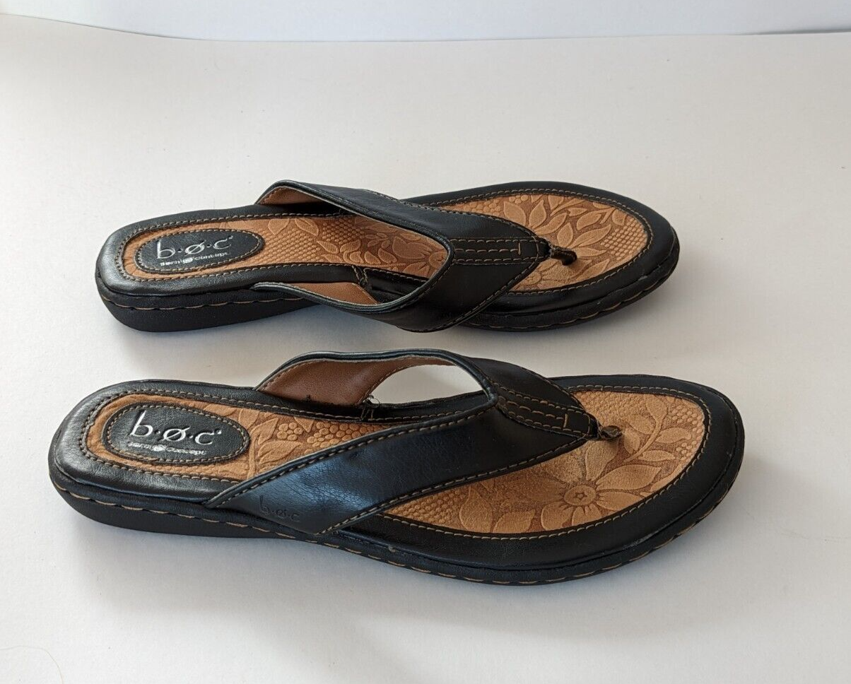 B.O.C. BOC Born Womens 7 Black Tan Zita Western Tooled Flip Flop