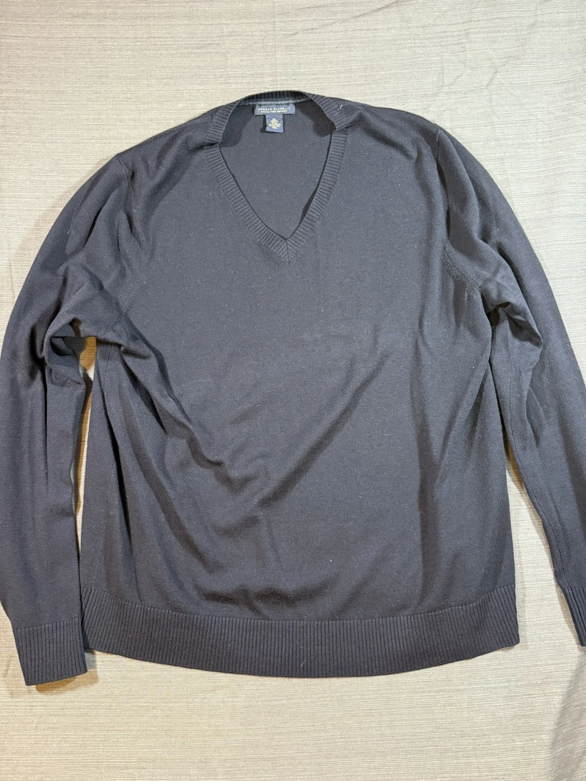 BANANA REPUBLIC nacy v-neck extra fine merino wool sweater~XL