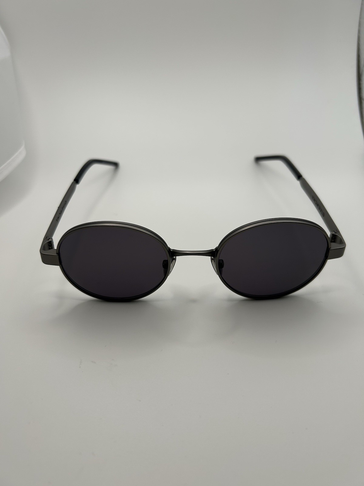 Givenchy Designer Sunglasses – Authentic, Round F… - image 1