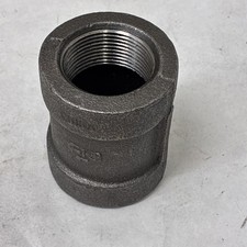 1-1/4  Iron Straight Coupling Threaded Pipe Fit Qty 12