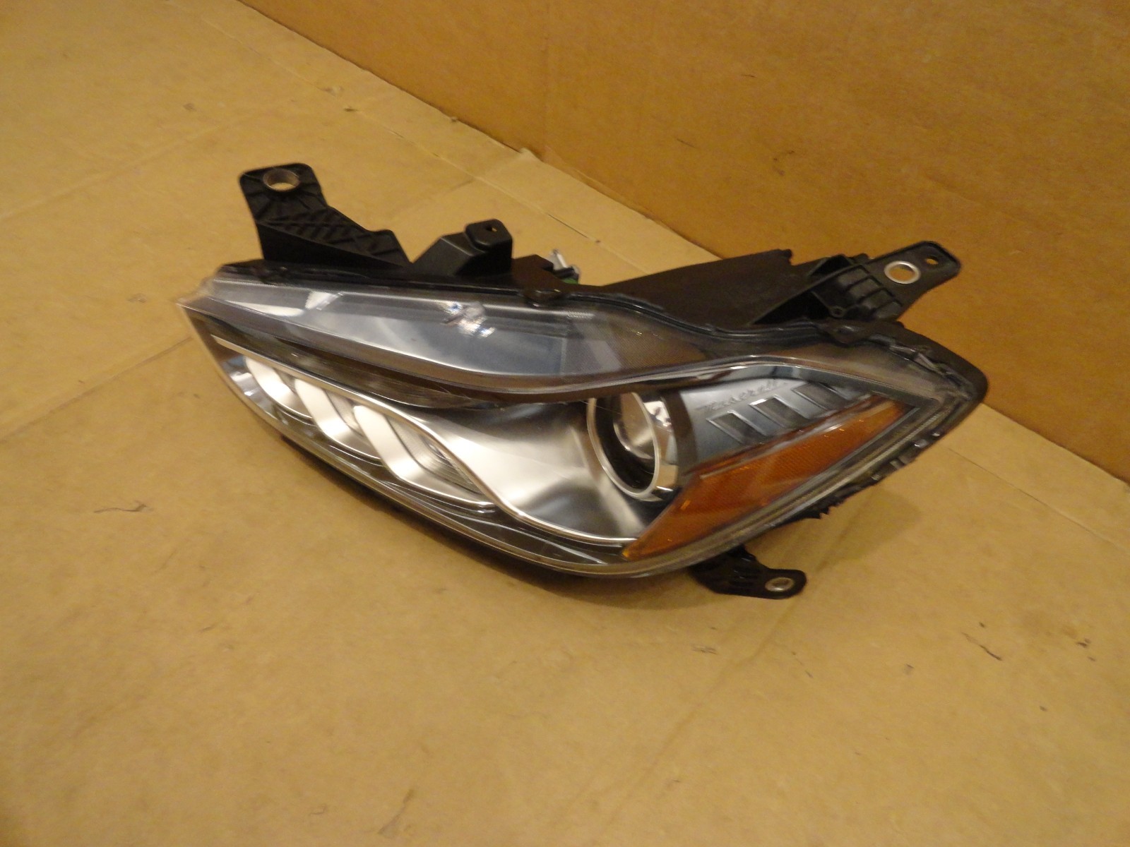 Maserati Ghibli 2014-2017 LEFT Headlight P/N 670005475