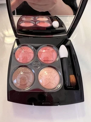 Paleta de sombras de ojos Chanel Les 4 Ombres Boutons 209 (otoño de 2025) - Imagen 1 de 4