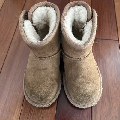 UGG Boots Kids Size 9 Brown Suede Shearling Lined Ankle Winter 1118890T