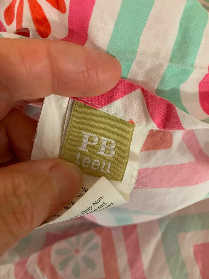 Pottery Barn PB Teen Pink Diamond Daisy Duvet - Size Full/Queen - Image 2 of 4