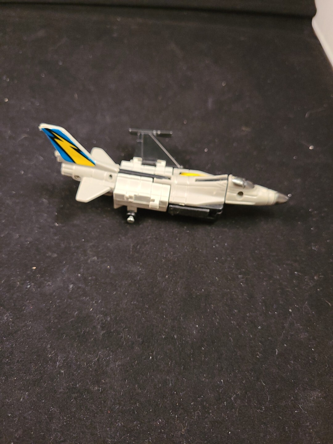 Picture 2 of 9
