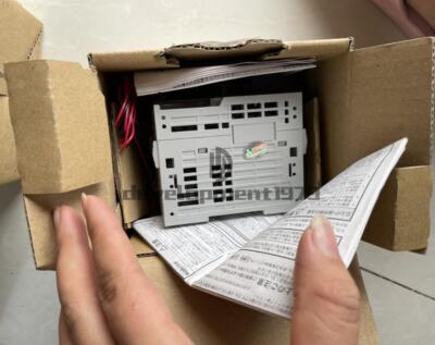 One New Mitsubishi FX5UC-64MT/D programmable controller FX5UC64MTD