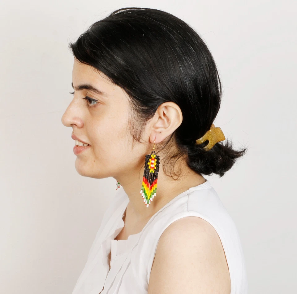 Conjunto de collar y pendientes de cuentas de semillas coloridas hechos a mano - Joyería con cuentas boho chic Foto 2 de 2