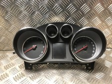 Compteur Opel INSIGNIA